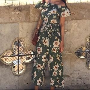 Off shoulder green floral jumpsuit XS from boutique